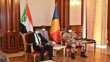 جانب من لقاء الفريق محمد إدريس ديبي مع الفريق أول محمد حمدان دقلو