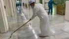 وزیر مالزی مسجدالحرام را تمیز می‌کند + عکس