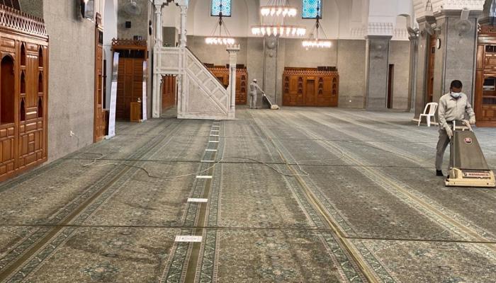 عملية تعقيم بأحد المساجد في السعودية