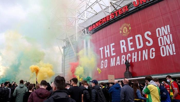 ثورة جماهير مانشستر يونايتد