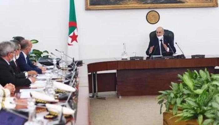 تبون خلال اجتماع سابق مع الحكومة الجزائرية