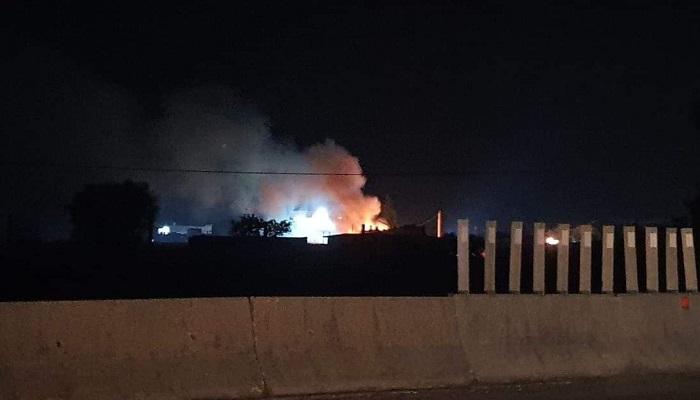صورة متداولة لدخان يتصاعد جراء الانفجارات قرب ميناء اللاذقية