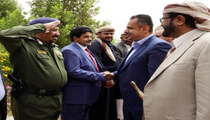 جانب من زيارة رئيس الوزراء اليمني إلى مأرب