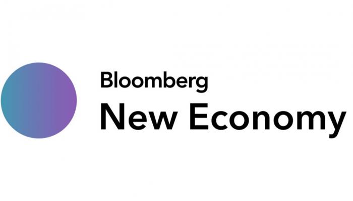 شعار منتدى بلومبرج للاقتصاد الجديد 