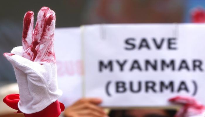 جانب من الاحتجاجات التي تشهدها ميانمار ضد الانقلاب العسكري- رويترز