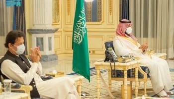 جانب من لقاء ولي العهد السعودي ورئيس وزراء باكستان