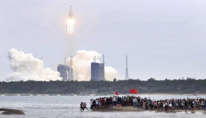 التائه الصاروخ الصيني الصاروخ الصيني