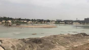 نهر دجلة في بغداد بعد انخفاض مناسيب المياه