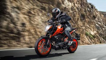 دراجة KTM 200 Duke 