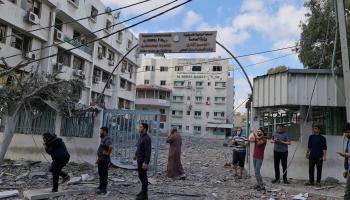 آثار القصف على مقر وزارة الصحة بغزة