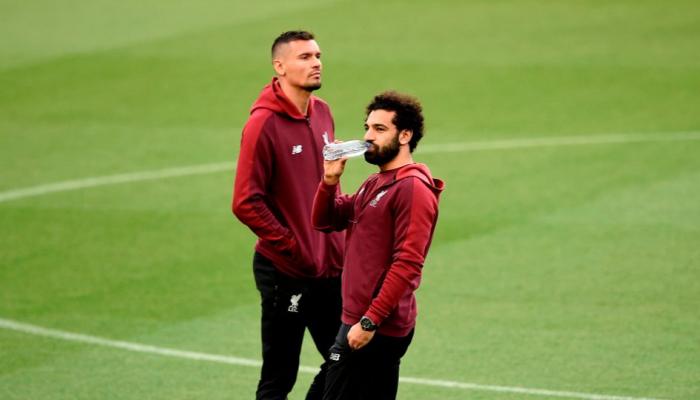 محمد صلاح نجم ليفربول وزميله السابق ديان لوفرين
