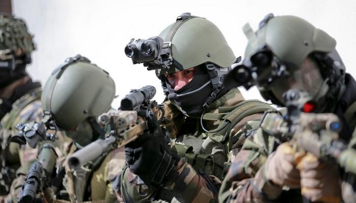 جنود في وحدة جزائرية خاصة بمكافحة الإرهاب - أرشيفية