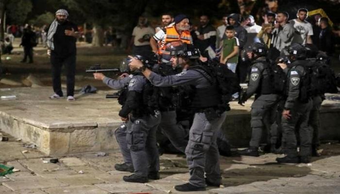 عناصر من الشرطة الإسرائيلية في باحات الأقصى - أرشيفية