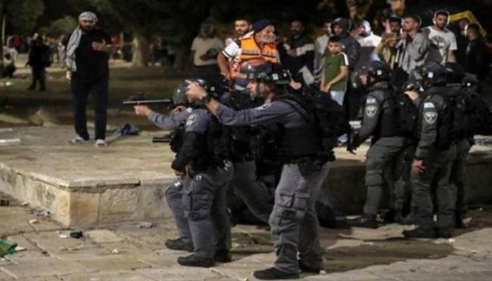 عناصر من الشرطة الإسرائيلية في باحات الأقصى - أرشيفية