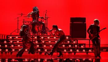 فرقة "مانسكين" الإيطالية 