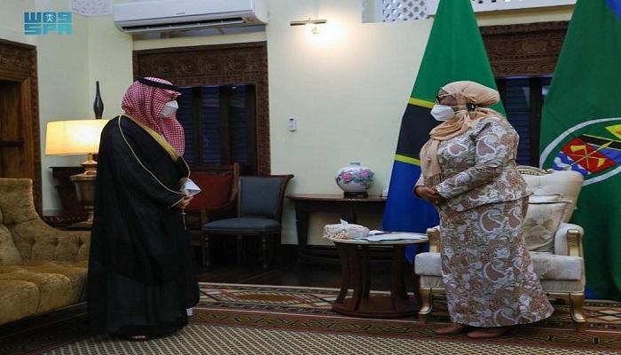 رئيسة تنزانيا تستقبل الأمير فيصل بن فرحان بن عبد الله