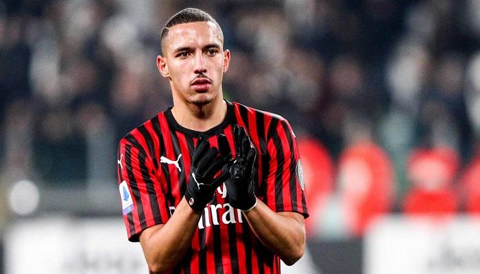 إسماعيل بن ناصر لاعب وسط ميلان