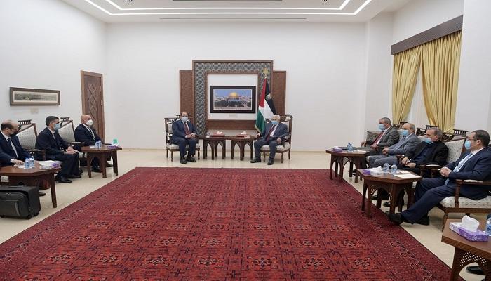 لقاء الرئيس محمود عباس واللواء عباس كامل