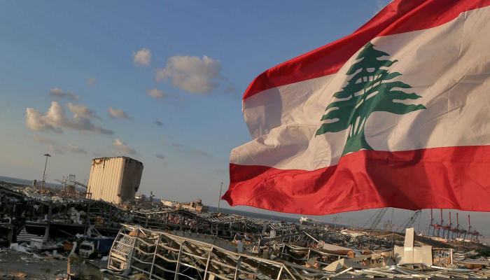 مرفأ بيروت المدمر