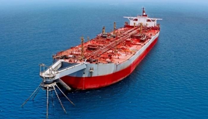 سفينة صافر النفطية العائمة في ميناء رأس عيسى اليمني