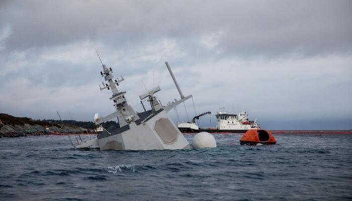 حادث غرق لسفينة حربية نرويجية - أرشيفية