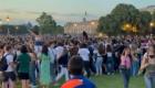 France : la police évacue une "soirée festive" sur l'Esplanade des Invalides à Paris