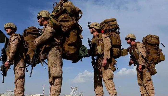 عناصر من القوات الأمريكية تستعد لمغادرة أفغانستان- أ.ف.ب