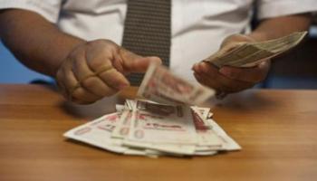 أسعار اليورو والدولار في الجزائر اليوم الإثنين 