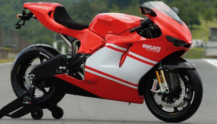 دراجة Ducati Desmosedici RR
