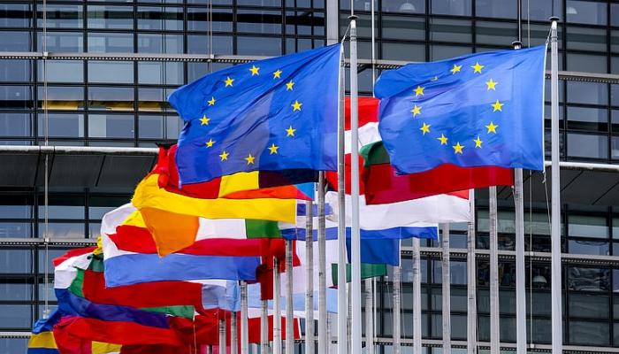 قائمة محدثة للبلدان المسموح لرعاياها بحرية السفر إلى أوروبا