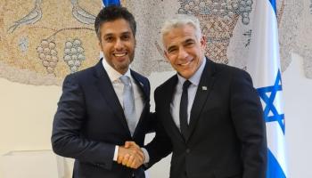 جانب من لقاء وزير الخارجية الإسرائيلي والسفير الإماراتي