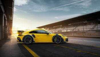 سيارة بورشه 911 - GT Street R
