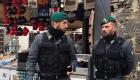 الشرطة الإيطالية تلعب مع كاهن "الكاميرا الخفية"