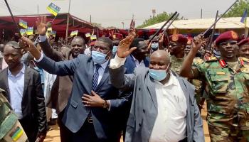 عضو مجلس السيادي السوداني الطاهر حجر خلال زيارته مدينة الضعين