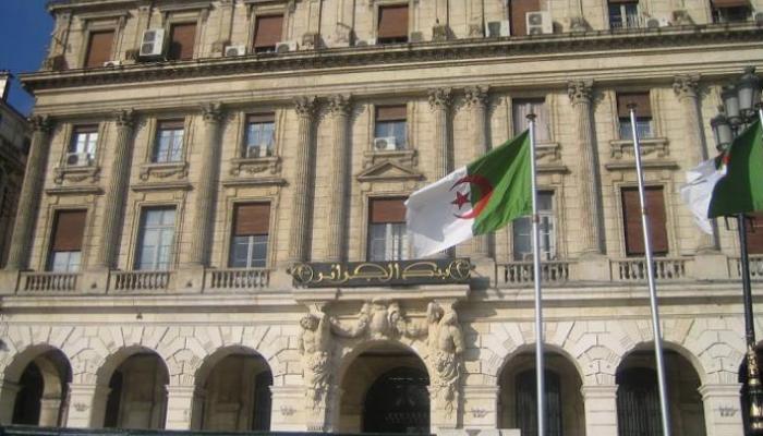 البنك المركزي الجزائري