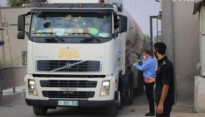 شاحنات وقود تدخل قطاع غزة- أرشيفية