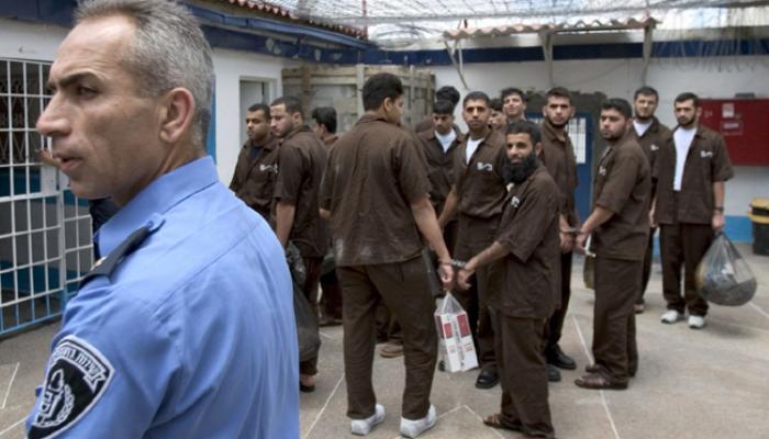 أسرى فلسطينيون في السجون الإسرائيلية - أرشيفية