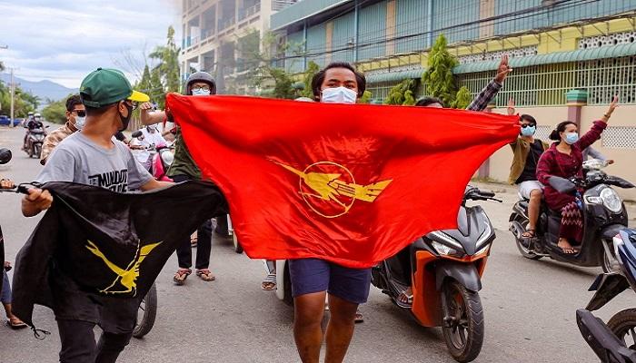 متظاهرون اليوم الأحد ضد النظام العسكري في ميانمار