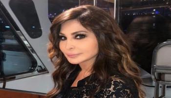 الفنانة اللبنانية إليسا