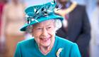 الملكة إليزابيث تمنح هيئة الصحة البريطانية أعلى وسام مدني