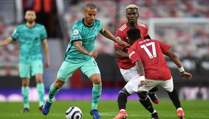 تياجو ألكانتارا مع ليفربول ضد مانشستر يونايتد