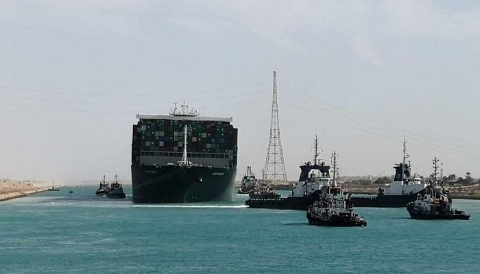 السفينة البنمية الجانحة إيفر جيفن