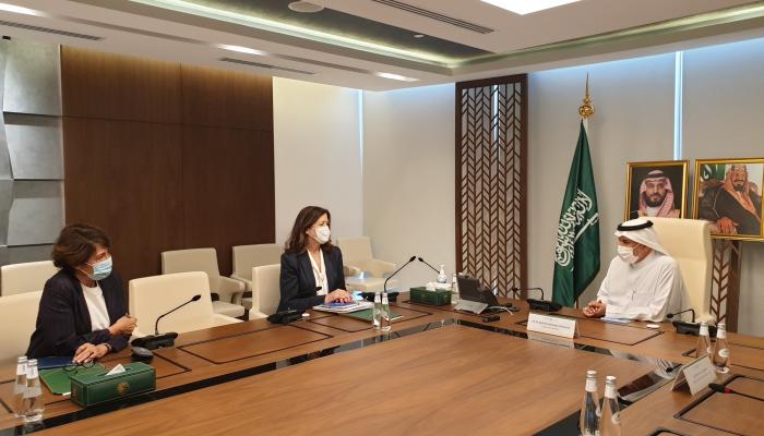 جانب من لقاءات السفيرتين الأمريكية والفرنسية في السعودية