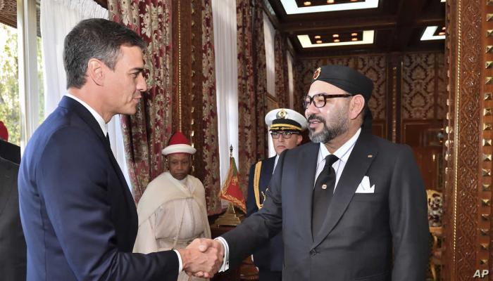 العاهل المغربي ورئيس وزراء إسبانيا خلال لقاء سابق