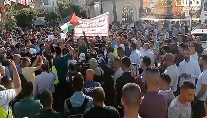 مظاهرات في وسط رام الله ضد الرئيس الفلسطيني