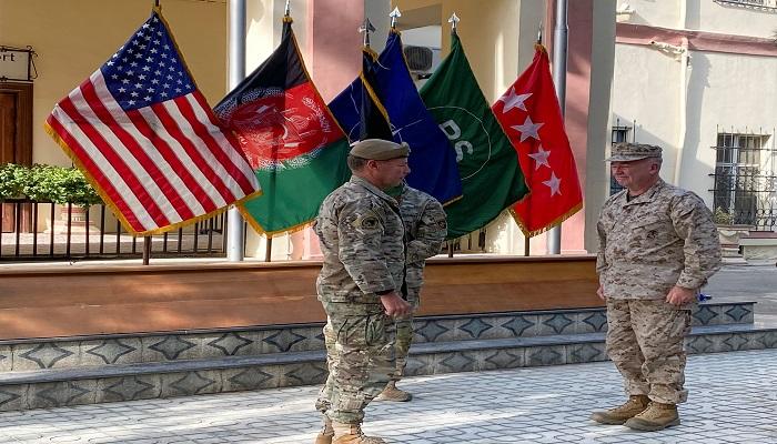  الجنرالان الأمريكيان أوستن ميلر وكينيث ماكنزي في كابول
