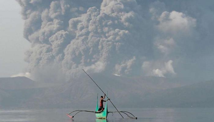 ثوران بركان تال في الفلبين
