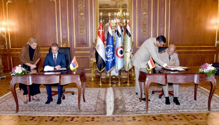 مصر وصربيا توقعان بروتوكول تعاون عسكري