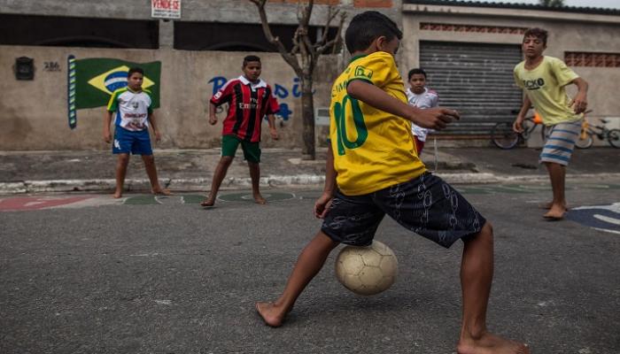 كرة القدم في البرازيل 