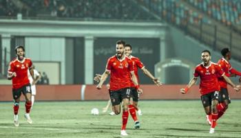 عمرو السولية يقود وسط الأهلي اليوم أمام كايزر تشيفز